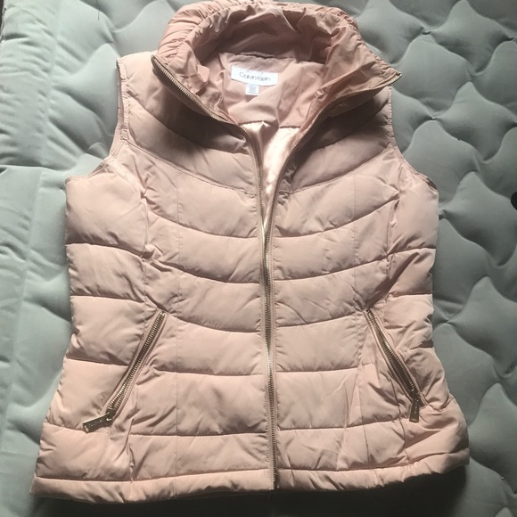 Calvin Klein Puffer Vest - Picture 4 of 8